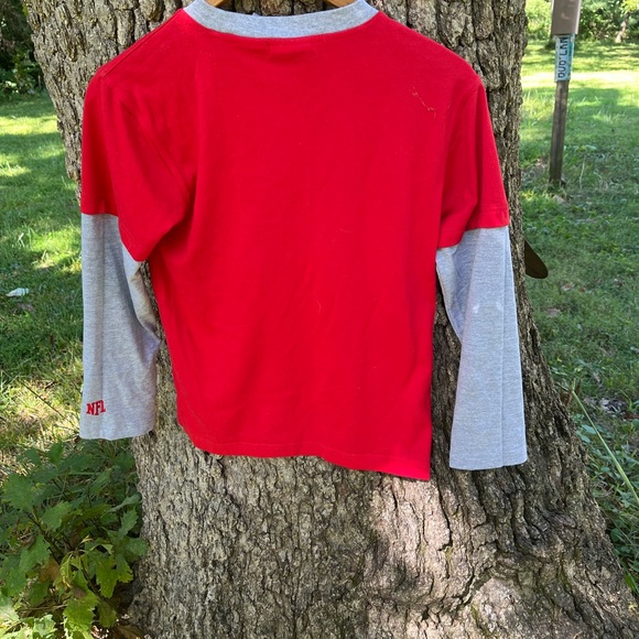 NFL Team Apparel Chiefs Layered look T-Shirt in size M - Picture 3 of 4